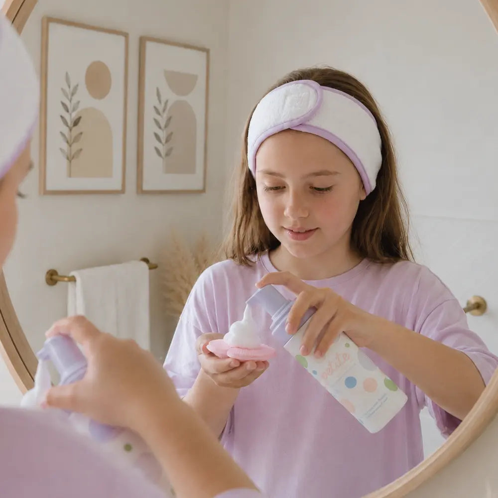 The Kid Who Refuses to Moisturise Because Their Skin Is “Already Oily Enough”