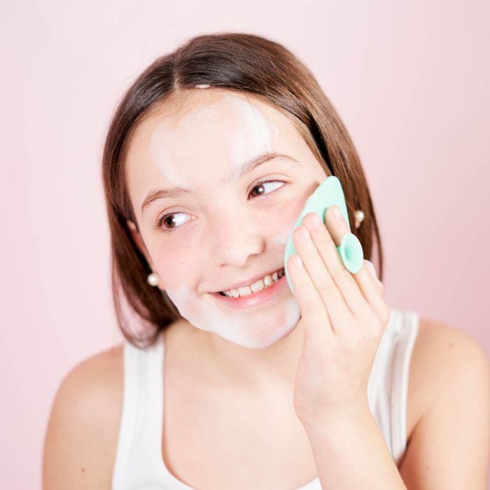 Skincare for Pre-Teens: A Guide for Ages 7-14